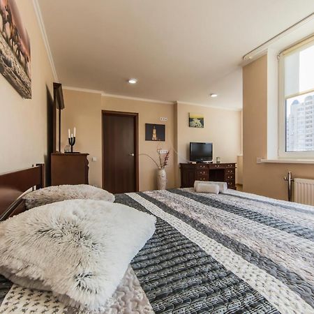 Super Comfort Flat For You Near The Metro. Київ Екстер'єр фото