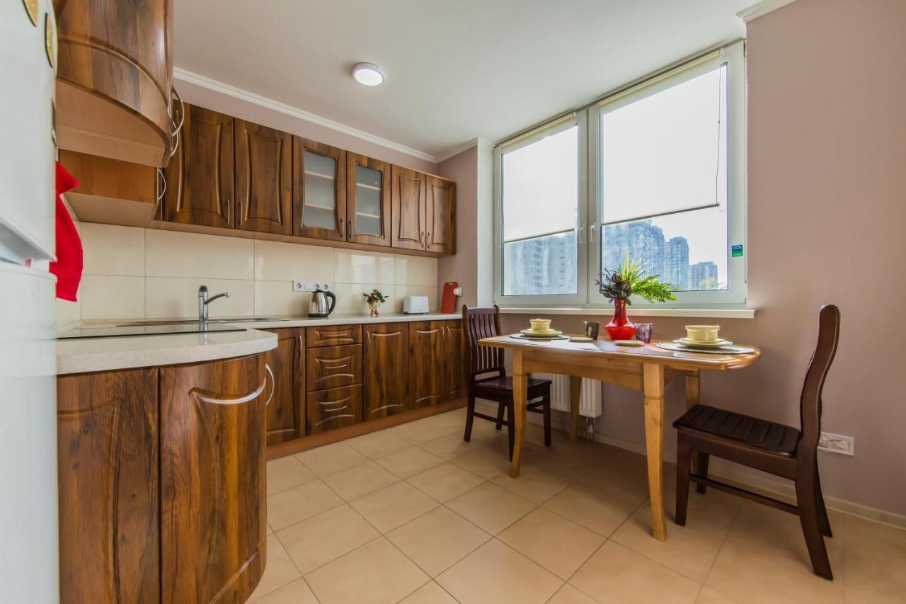 Super Comfort Flat For You Near The Metro. Київ Екстер'єр фото