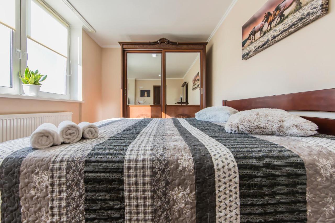 Super Comfort Flat For You Near The Metro. Київ Екстер'єр фото