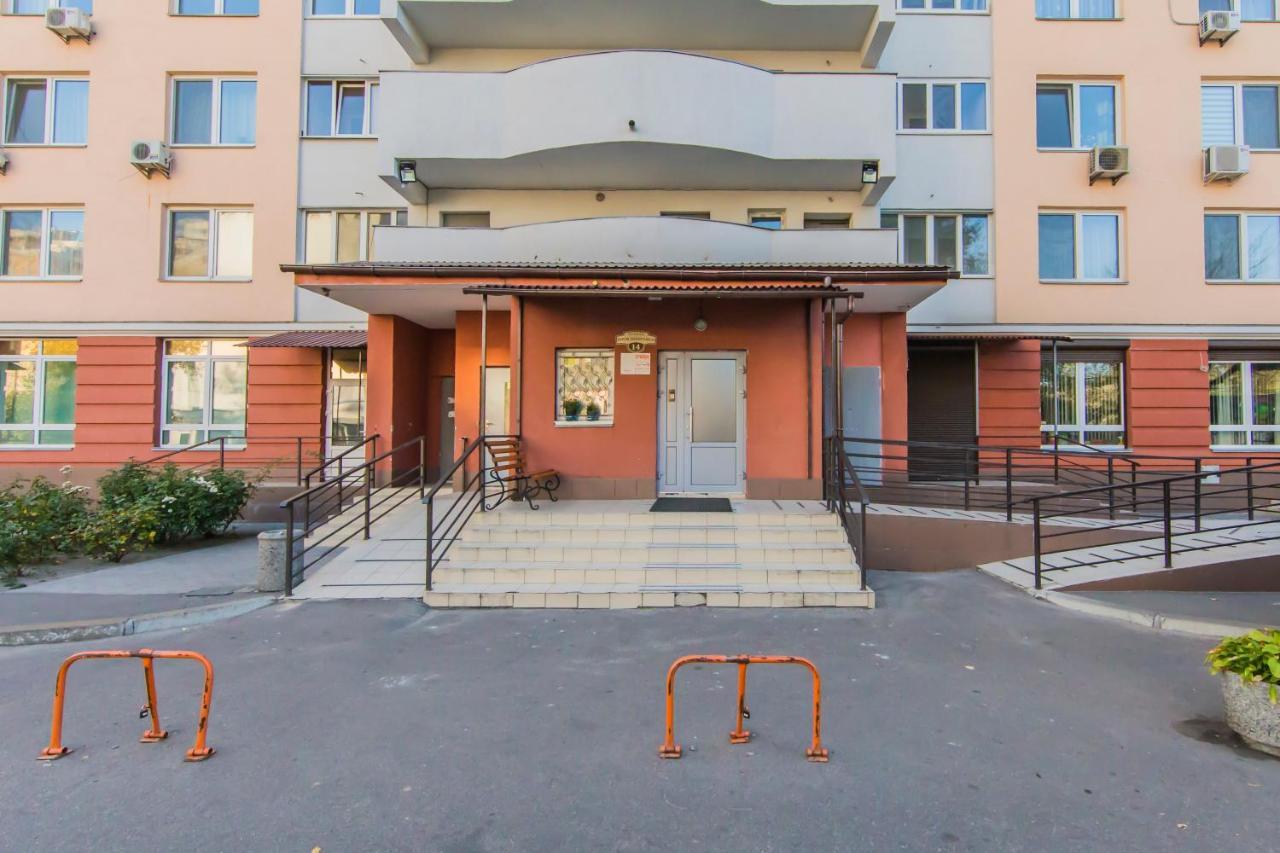 Super Comfort Flat For You Near The Metro. Київ Екстер'єр фото