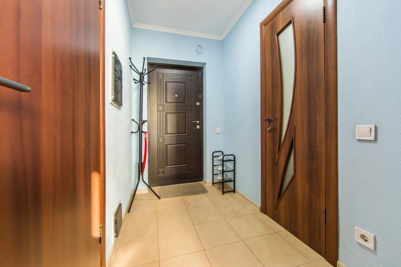 Super Comfort Flat For You Near The Metro. Київ Екстер'єр фото