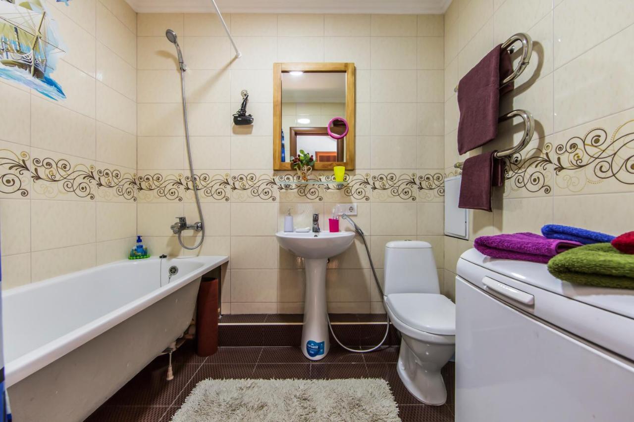 Super Comfort Flat For You Near The Metro. Київ Екстер'єр фото