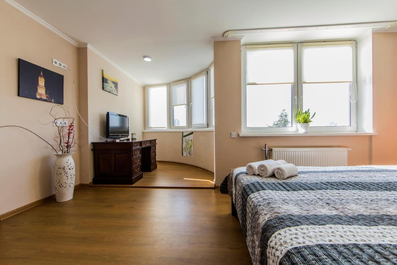 Super Comfort Flat For You Near The Metro. Київ Екстер'єр фото